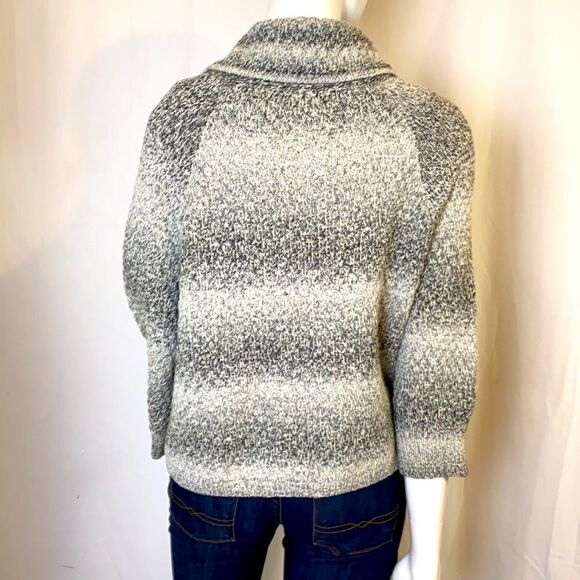 Ellen Tracy Black and White Tweed Cardigan Sweater Size Medium - Picture 3 of 11